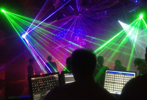 Laserbeams im Club