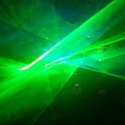 Grüner Laser mit Nebel