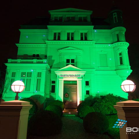 CR2-laserprojektion-schnee-villa-gustafsen-5