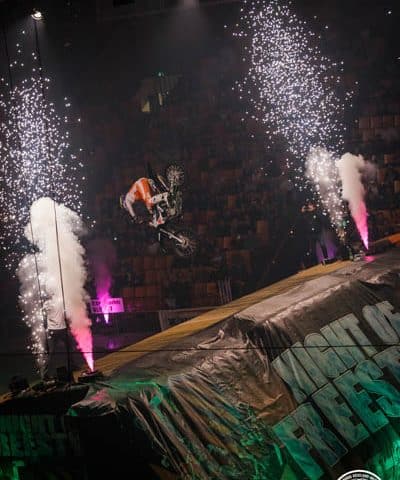 Indoor Pyroshow mieten für Ihr Event