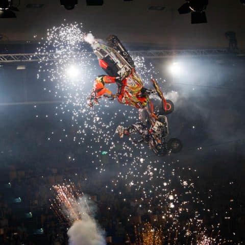 Indoor Pyroshow mieten für Ihr Event