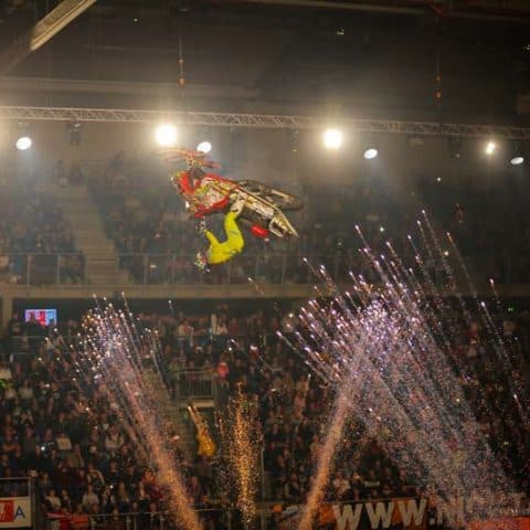 Indoor Pyrotechnik mieten