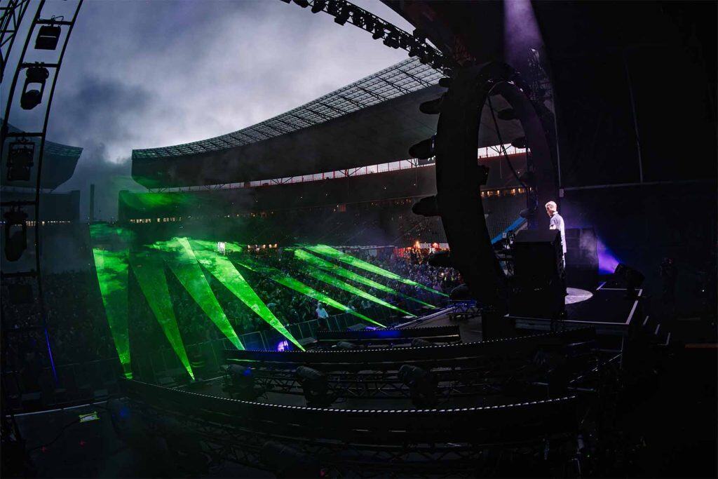 armin lasershow