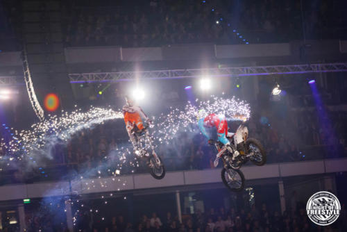 Indoor Pyroshow mieten für Ihr Event