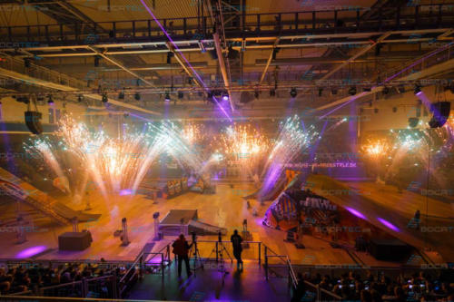 Indoor Bühnenfeuerwerk mieten