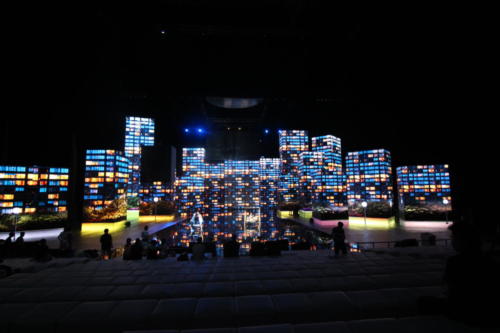 LED Wände sehen aus wie Großstadtgebäude für ein schönes Feeling